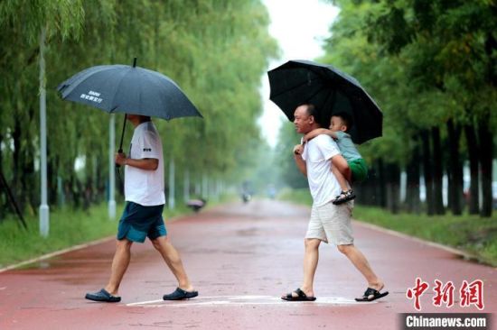 资料图： 陕西出现大范围强降雨。　张远 摄